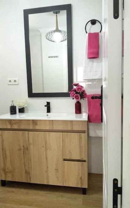 Love Rent4 Malaga Yolamar ベナルマデナ エクステリア 写真