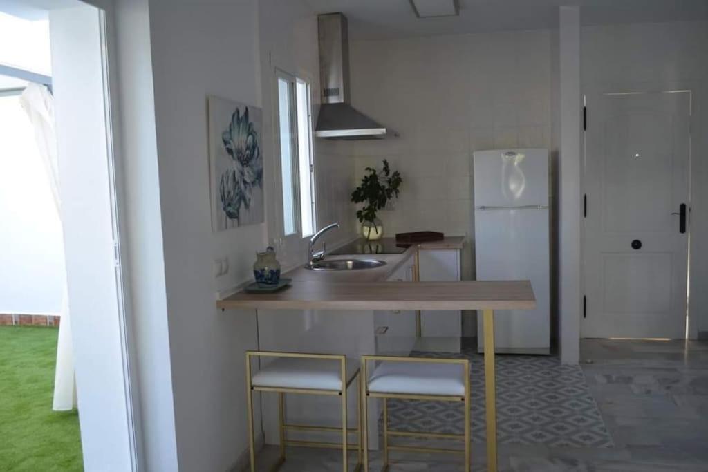 Love Rent4 Malaga Yolamar ベナルマデナ エクステリア 写真