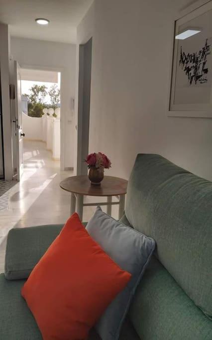 Love Rent4 Malaga Yolamar ベナルマデナ エクステリア 写真