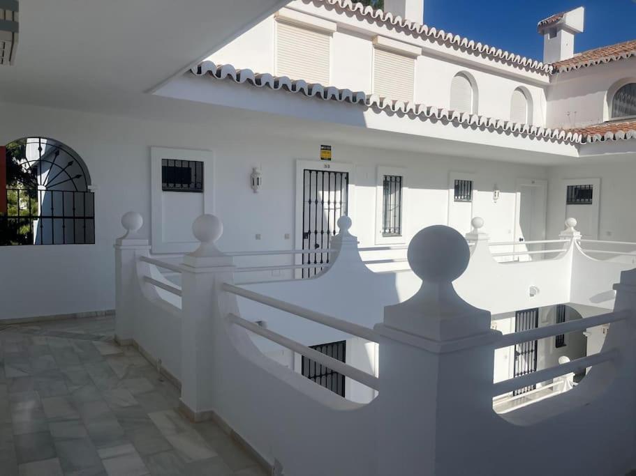 Love Rent4 Malaga Yolamar ベナルマデナ エクステリア 写真