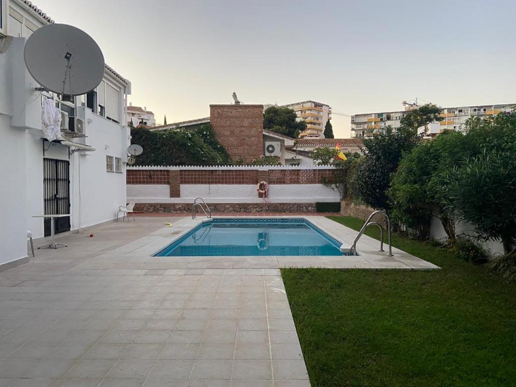 Love Rent4 Malaga Yolamar ベナルマデナ エクステリア 写真